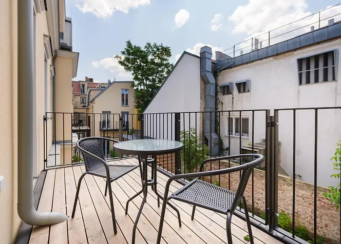 Next To Schoenbrunnpalace Close To Public Transport - Myschoenbrunn