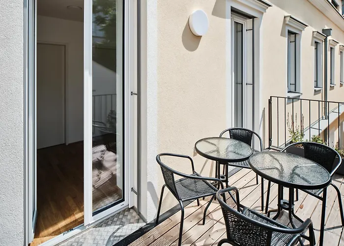 Next To Schoenbrunnpalace Close To Public Transport - Myschoenbrunn
