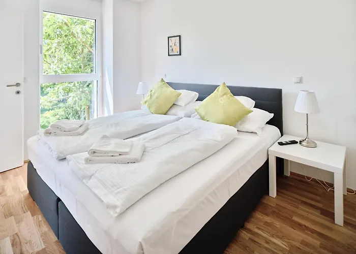 Next To Schoenbrunnpalace Close To Public Transport - Myschoenbrunn *